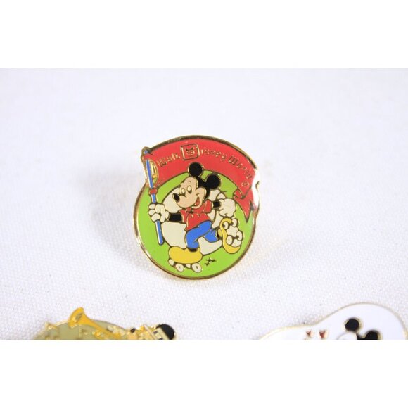 Vintage Taiwan Disney Park pins set of 4, Disney World enamel pins, Mickey - Picture 6 of 10